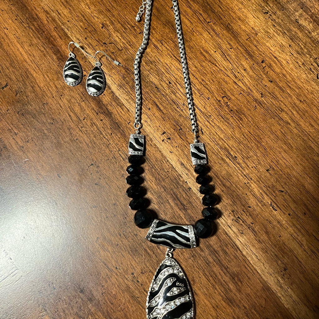White House Black Market Zebra Pattern Necklace Set